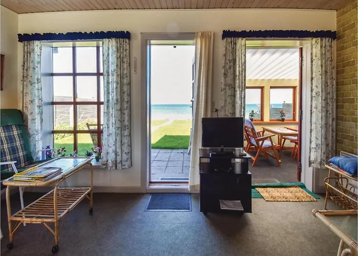 別荘 Two-bedroom In *
